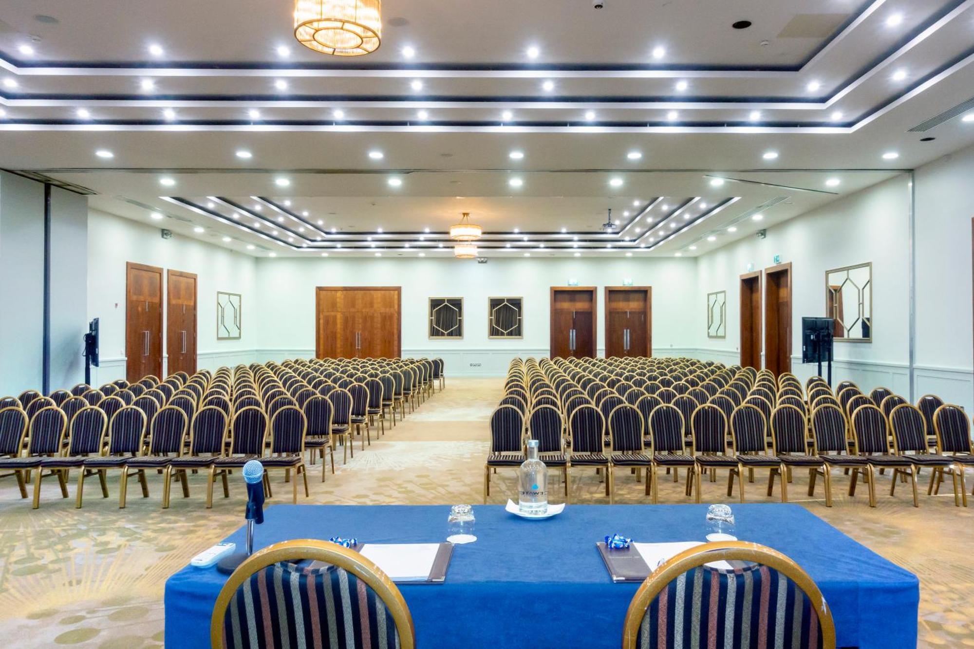 Citynorth Hotel & Conference Centre Gormanston エクステリア 写真
