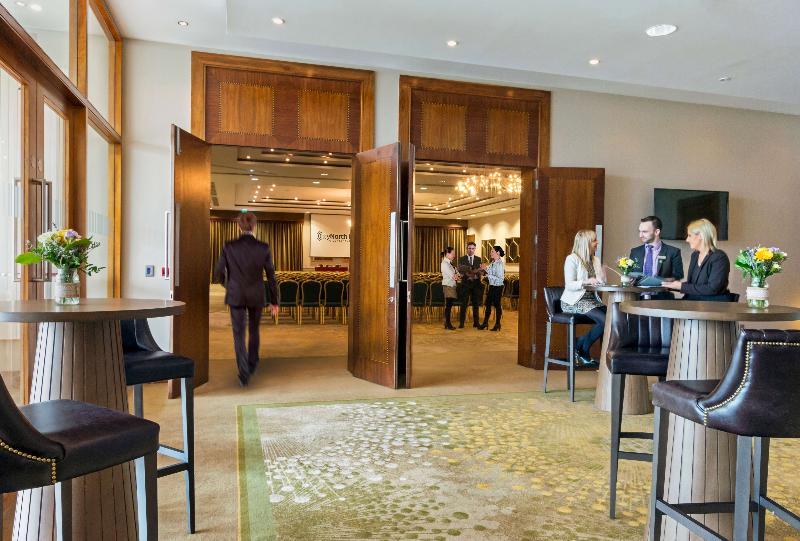 Citynorth Hotel & Conference Centre Gormanston エクステリア 写真